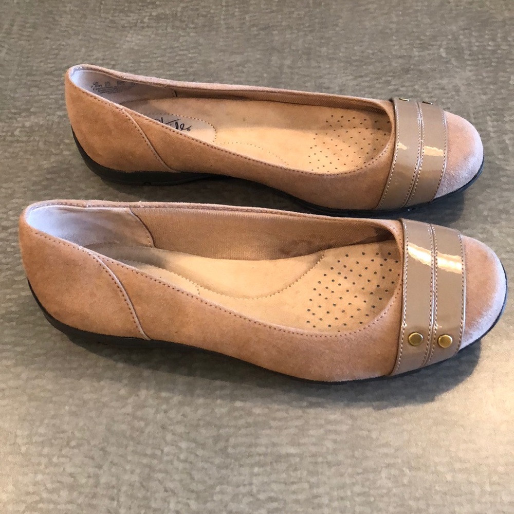 Beige/Tan Life Stride Comfort Flats